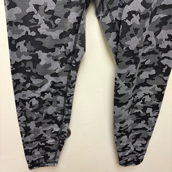 Spyder Active Camo Jacquard Leggings - Picture 6 of 9